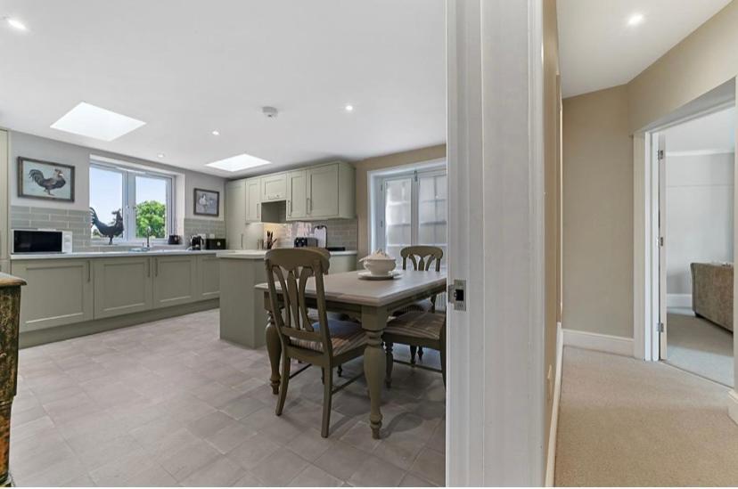 119 Northgate St - Delightful One Bedroom Apartment With Fantastic Living Space Bury St. Edmunds Esterno foto