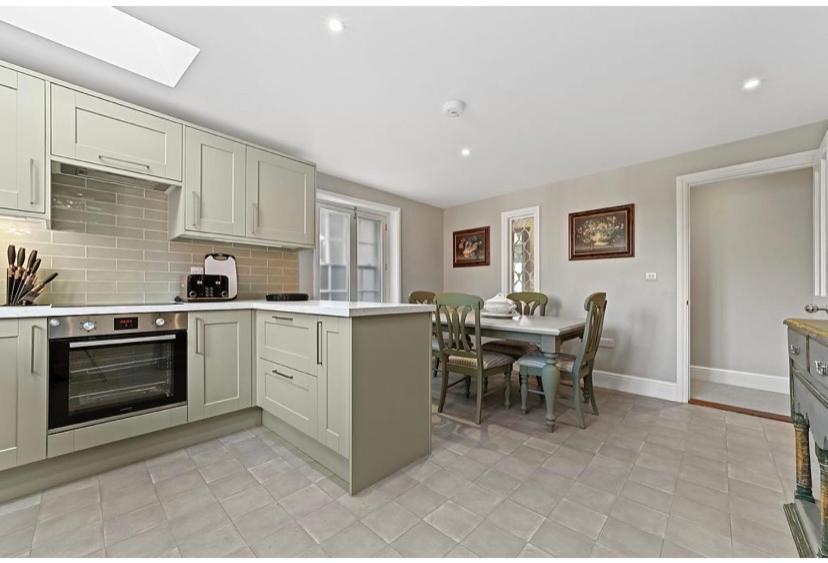 119 Northgate St - Delightful One Bedroom Apartment With Fantastic Living Space Bury St. Edmunds Esterno foto